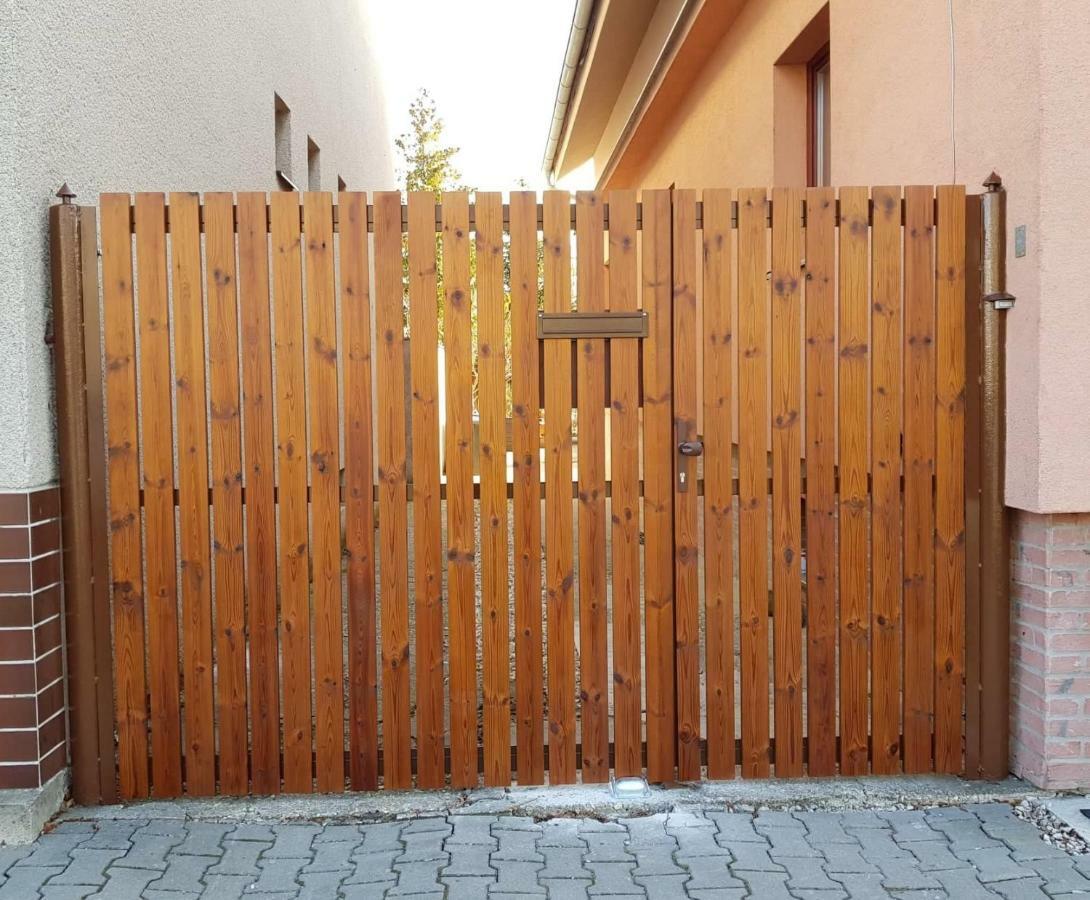Sauna Dom Pezinok Bagian luar foto